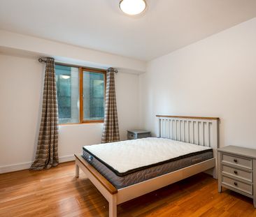 Apartment 16, The Dock Mill, Grand Mill Quay, Barrow Street, Dublin... - Photo 6