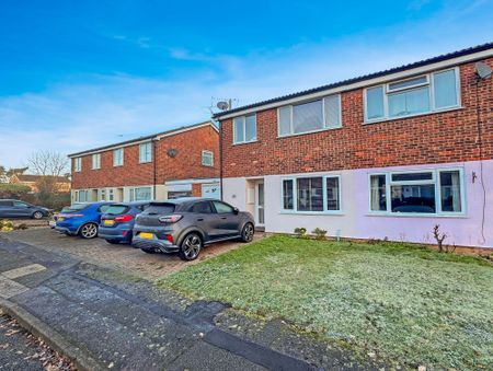 Fernhill Close, Woodbridge, IP12 - Photo 2