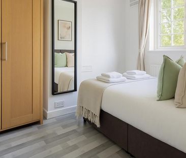 3 bedroom ground floor flat to rent - Photo 2