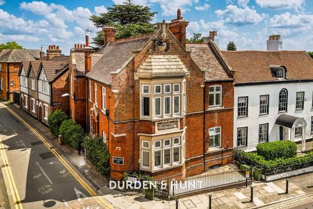 118 High Street, Ongar - Photo 3