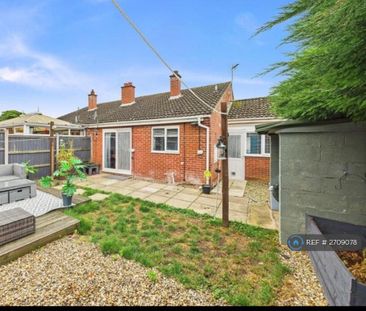 2 bedroom bungalow to rent - Photo 1