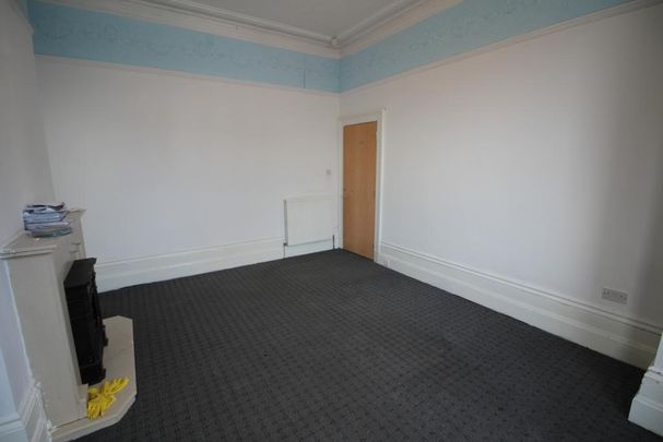 6 bedroom terraced house to rent - Photo 1