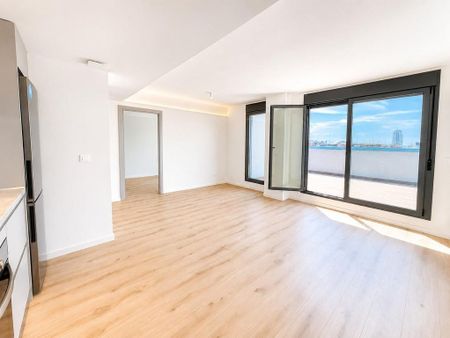 2 room luxury penthouse for rent in Valencia, Spain - Photo 5