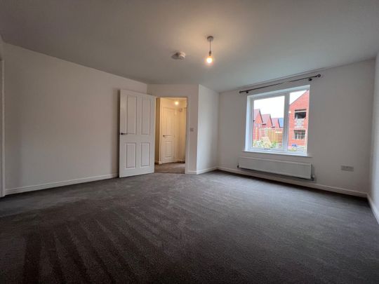 3 bedroom semi-detached house to rent - Photo 1