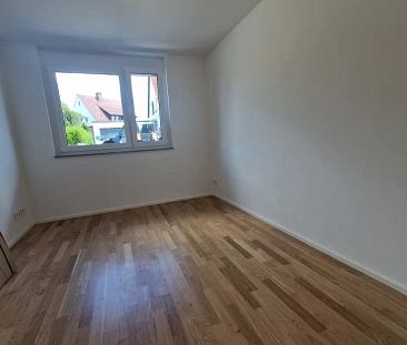 Wunderschöne 3,5-Zimmer Erdgeschoss-Wohnung mit Garten in Schönaich - Photo 3