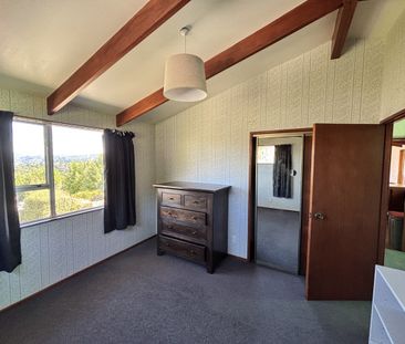 Comfortable and Cosy on Calvert - Photo 1