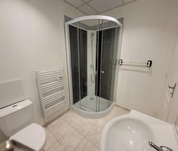 Location Appartement 2 pièces 51m² ST LO 50000 - Photo 2