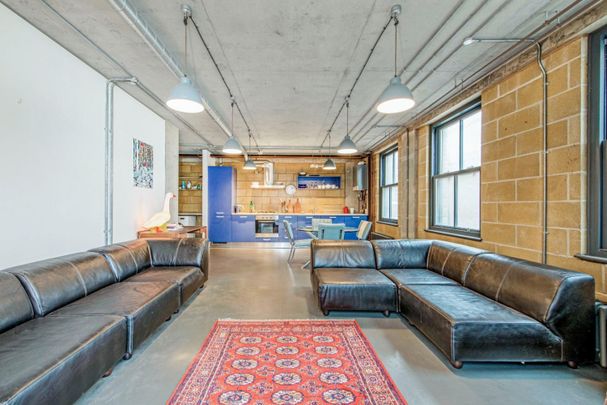 2 bedroom Flat To Let Total Size: 909 SQ FT - Photo 1