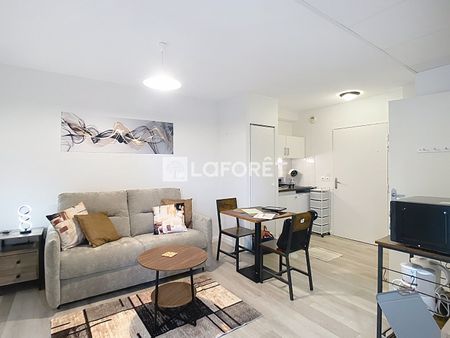 Apartment - Photo 2