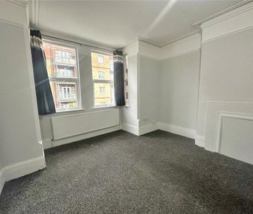 5 bedroom semi-detached house to rent - Photo 2