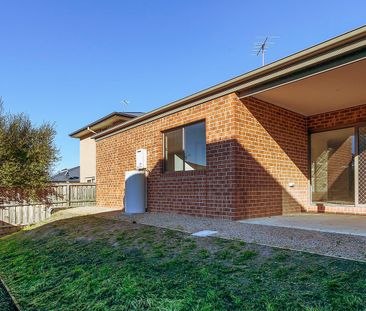 Spacious Family Living in the Heart of Range Estate - Photo 4