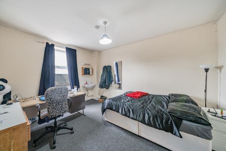 5 bedroom maisonette to rent - Photo 3