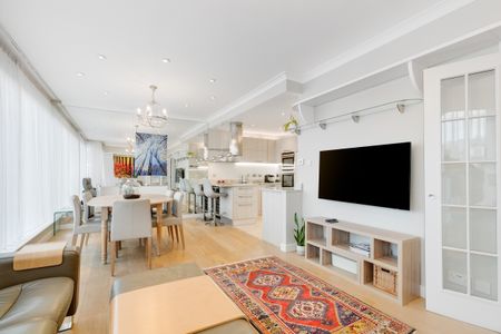 3 bedroom penthouse to rent - Photo 4