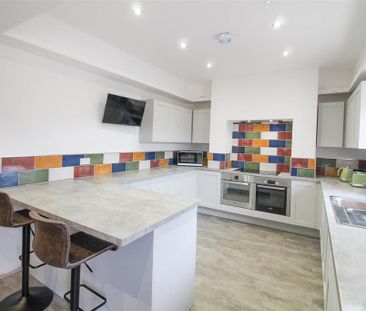 1 bedroom in a house share to rent - Photo 4