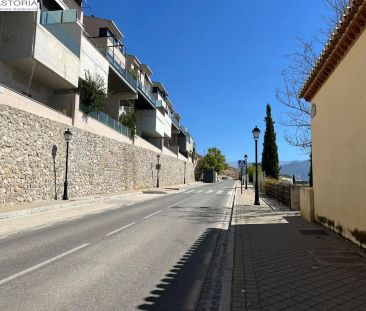 Granada - Photo 2