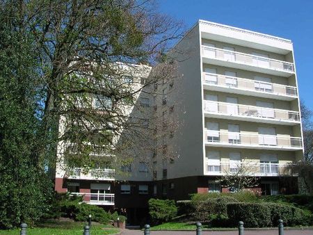 Location Appartement 1 pièce Meublé 34m² LE CREUSOT 71200 - Photo 3