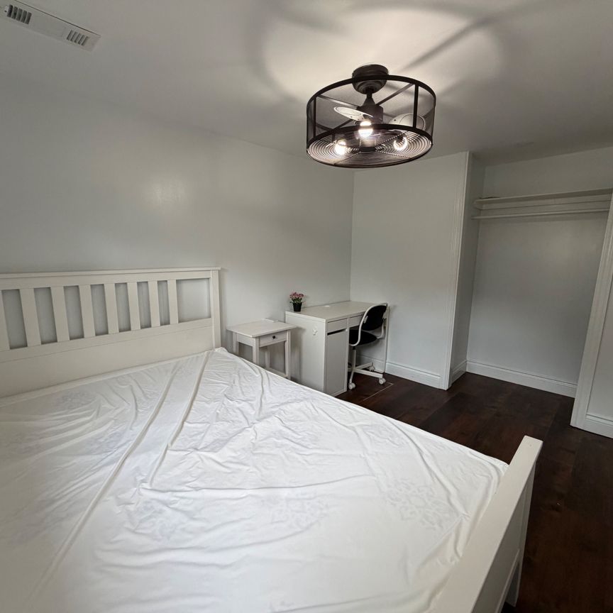 For Lease - 323 Montego Rd. Road Unit# Lower Level, Mississauga, Ontario - Photo 1