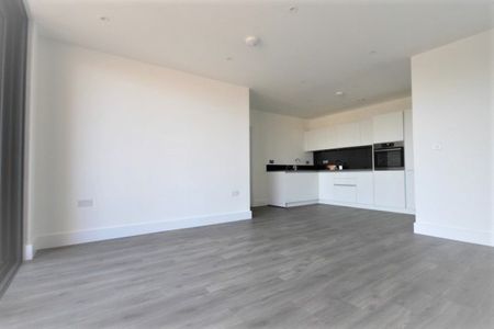 Epsom House, 2 Fairfield Avenue, Staines-Upon-Thames,TW18 - Photo 5