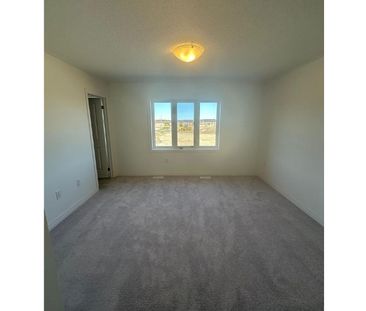 For Lease - 5 Sagewood Avenue Unit# 5, Barrie, Ontario - Photo 3