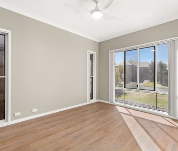 38 Couples Street, North Lakes QLD 4509 - House For Rent | Domain - Photo 3