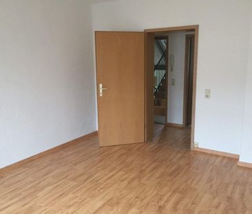 Großzügige Familienwohnung im Grünen mit 2 Tageslichtbädern! - Foto 3