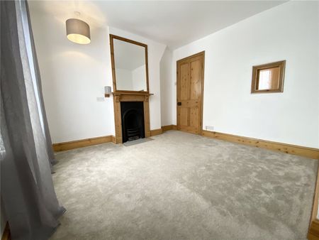 Cricklade Road, Swindon, Swindon, SN2 - Photo 2