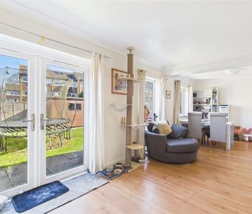 3 bedroom end of terrace house to rent - Photo 5