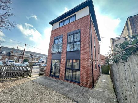 1 bedroom flat to rent - Photo 5