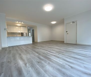 210/28 Little Lonsdale Street - Photo 2