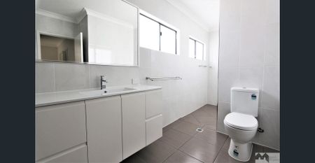 BREATHTAKING CORAL SEA VIEWS AVAILABLE NOW! - Photo 2