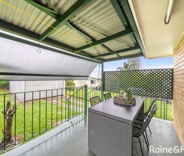 11 Du Kamp Street, Albany Creek, QLD 4035 - Photo 2