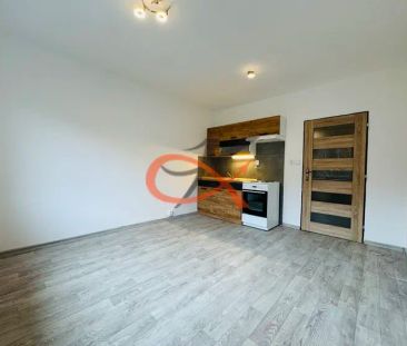 Pronájem garsonky v Rožnově pod Radhoštěm - Photo 1