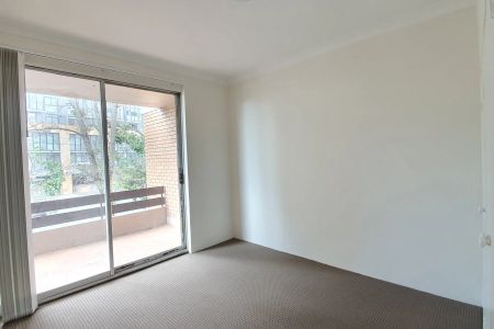 Unit 16/20-24 Eden Street, - Photo 2