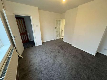 Harrogate Road, Watford, WD19 - Photo 4