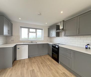 3 bedroom detached house to rent - Photo 4