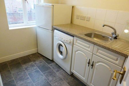 2 bedroom apartment to rent - Photo 2