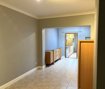 Huis met twee slaapkamers te huur. - Foto 4