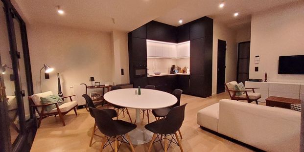 Appartement te huur in Etterbeek voor € 1.300 met 1 slaapkamer - Photo 1