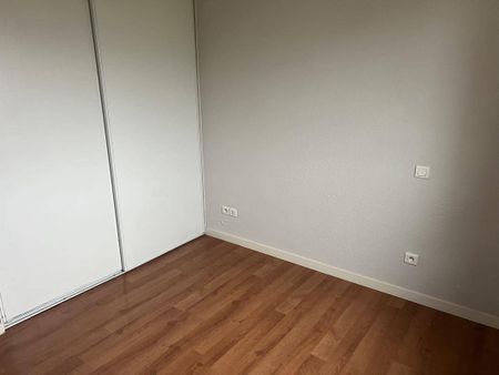 Location appartement t2 45 m² à Villefranche-de-Rouergue (12200) - Photo 5