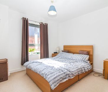 1 bedroom property to rent - Photo 2