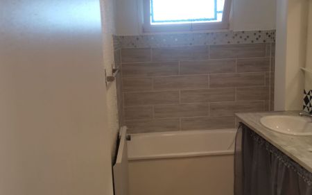 Appartement à louer 2 pièces • Vauvert - Photo 2