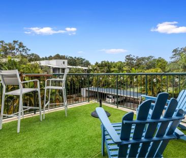 Stunningly Renovated Unit Overlooking Resort Pool - Photo 3