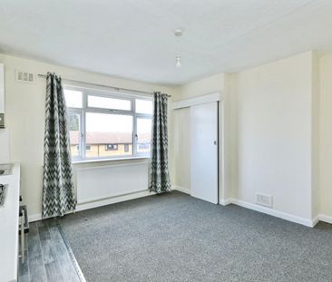1 bedroom Flat To Let - Photo 1