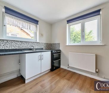 2 bedroom maisonette to rent - Photo 2
