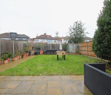 5 bedroom semi-detached house to rent - Photo 5