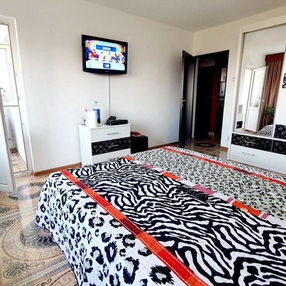 Garsoniera Titan Auchan - Metrou 1 Decembrie (12min) Buhusi - Fotografie 1