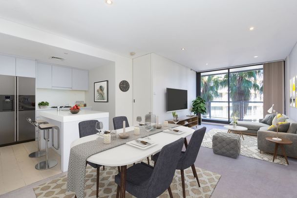 Fabulous one bedroom plus study with Darling Harbour views. - Photo 1
