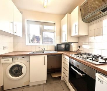 2 Bedroom Apartment To Let - Photo 4