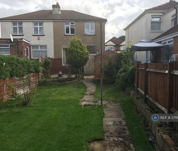 3 bedroom semi-detached house to rent - Photo 2