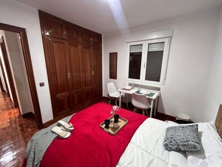 Calle de Fermín Caballero, Madrid, Community of Madrid 28034 - Photo 5